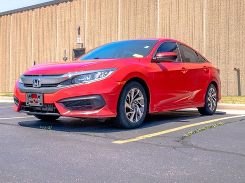 Used 2016 Honda Civic EX image 4