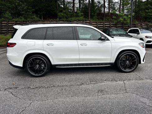 Certified 2025 Mercedes-Benz GLS 450 4MATIC image 5
