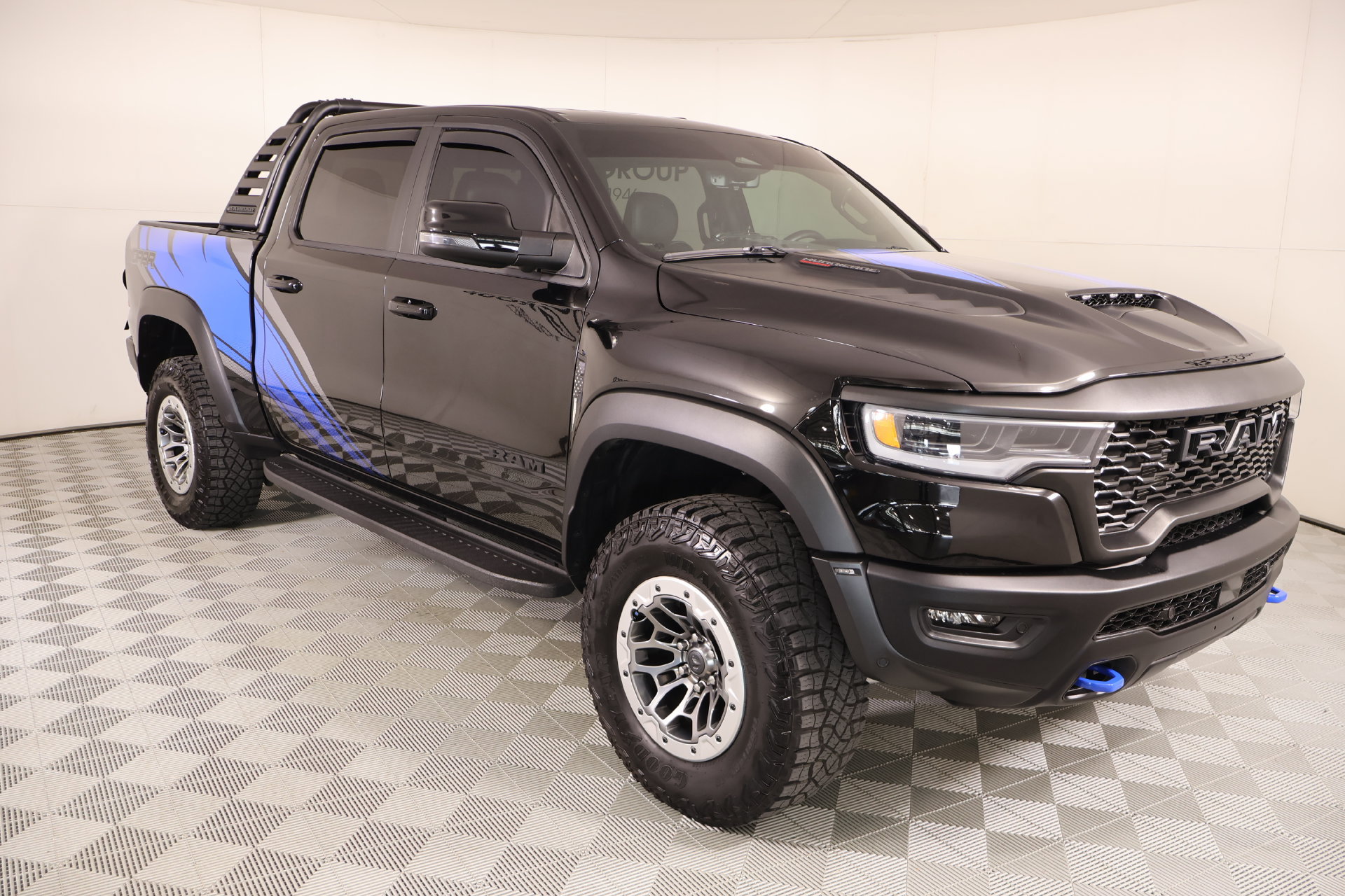 Used 2025 RAM 1500 RHO w/ RHO Level 1 Equipment Group AWD/4WD image 1