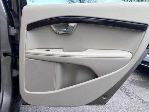 Used 2016 Volvo XC70 T5 Premier image 35