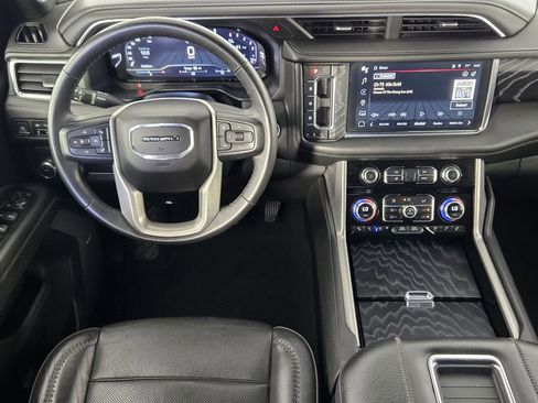 Used 2023 GMC Yukon XL Denali RWD image 29