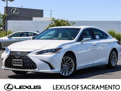 New 2025 Lexus ES 300h w/ Luxury Package