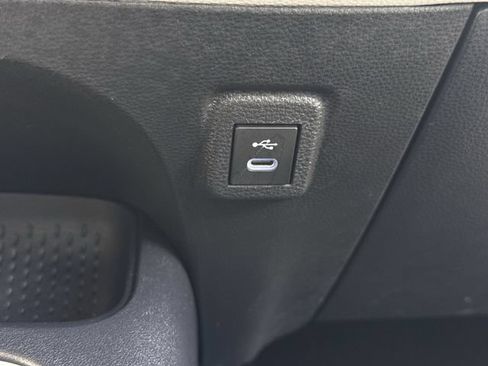 Used 2025 Toyota Corolla LE FWD image 22