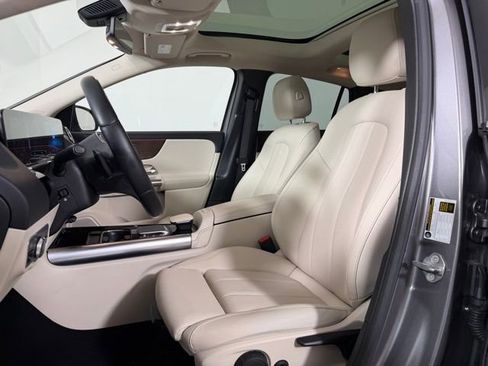 Used 2022 Mercedes-Benz GLA 250 4MATIC image 17