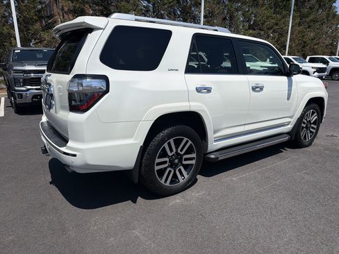 Used 2021 Toyota 4Runner Limited AWD/4WD image 10
