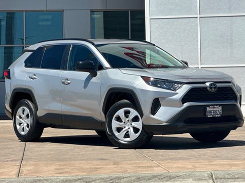 Certified 2019 Toyota RAV4 LE w/ Carpet Mat Package FWD image 2