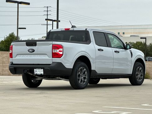New 2025 Ford Maverick XLT w/ Equipment Group 302A AWD/4WD image 7