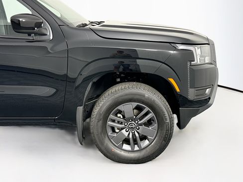 Used 2025 Nissan Frontier SV image 44