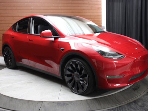 Used 2022 Tesla Model Y Performance image 43