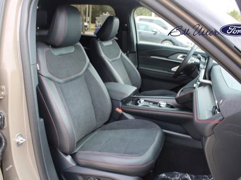 New 2026 Ford Explorer ST w/ Sun And Sound Package image 7