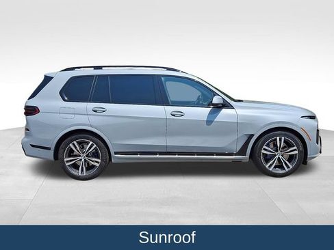 Used 2024 BMW X7 xDrive40i w/ M Sport Package AWD/4WD image 9