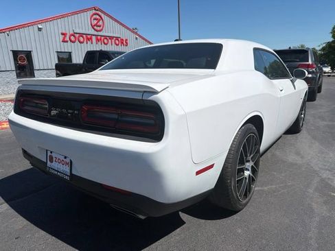 Used 2016 Dodge Challenger R/T RWD image 10