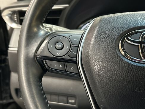 Used 2022 Toyota Venza XLE AWD/4WD image 19