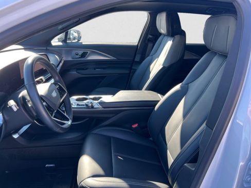 Used 2024 Cadillac Lyriq Tech w/ Driver Assist Package image 10