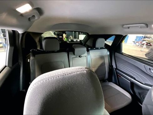 Used 2022 Ford Escape SE w/ Convenience Package image 29