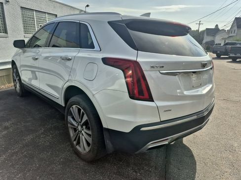 Used 2022 Cadillac XT5 Premium Luxury w/ LPO, Floor Liner Package AWD/4WD image 5