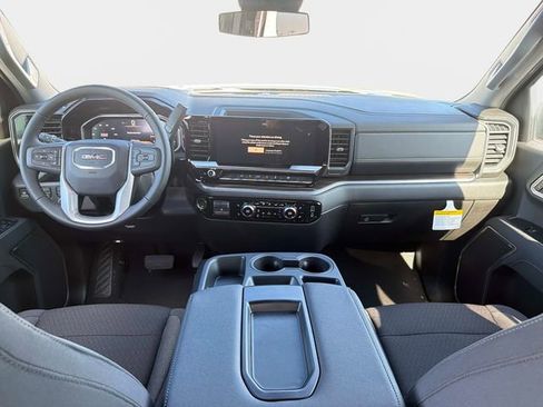 New 2026 GMC Sierra 1500 Elevation image 16
