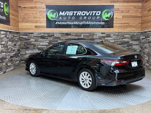 Used 2022 Toyota Camry LE w/ Convenience Package FWD image 7