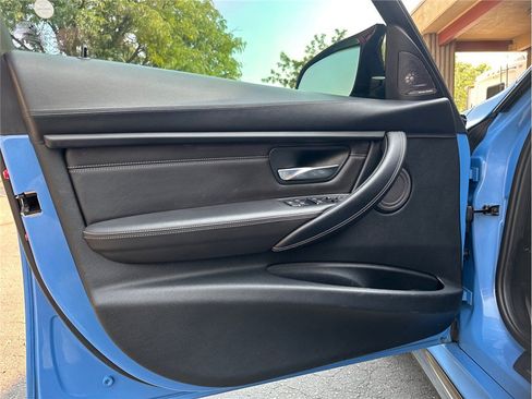 Used 2016 BMW M3 RWD image 22