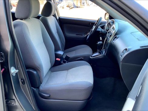 Used 2007 Toyota Matrix image 9