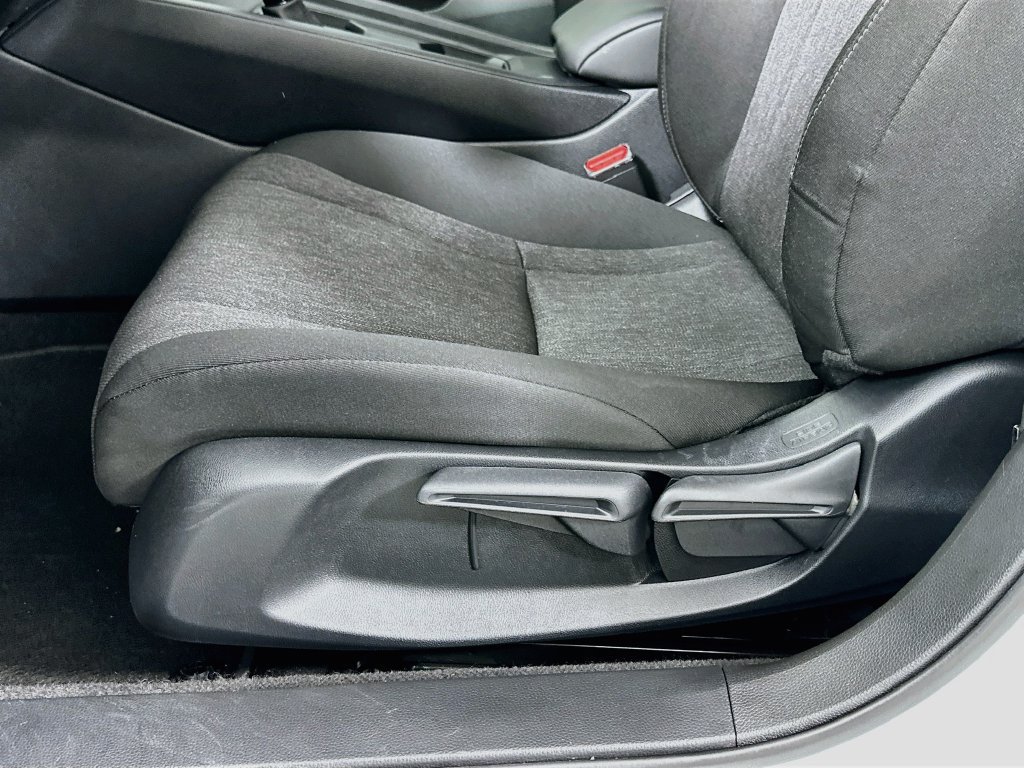 Certified 2025 Honda Accord LX image 17