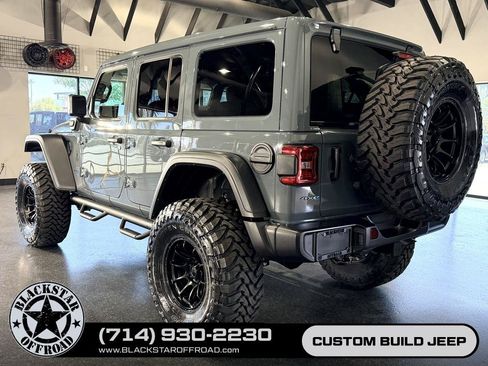Used 2025 Jeep Wrangler Unlimited Rubicon 4xe w/ Convenience Group AWD/4WD image 10
