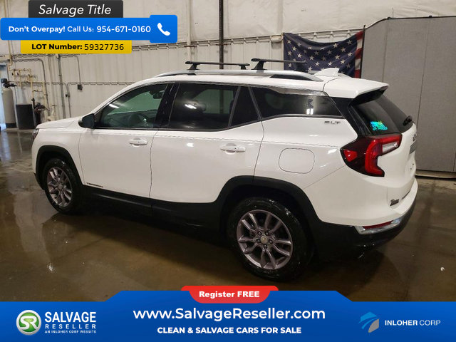 Used 2022 GMC Terrain SLT w/ Infotainment Package II AWD/4WD image 3