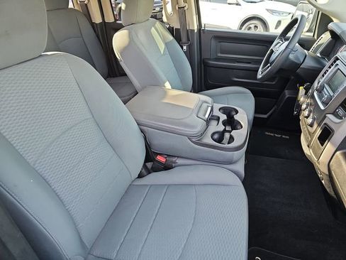 Used 2018 RAM 1500 Express w/ Express Value Package image 10