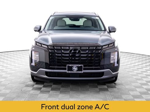 Used 2023 Hyundai Palisade Limited AWD/4WD image 9