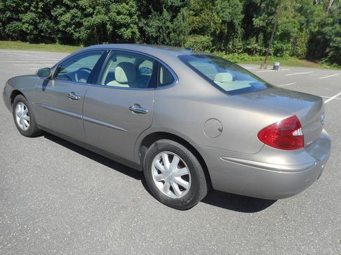 Used 2006 Buick LaCrosse CX FWD image 5