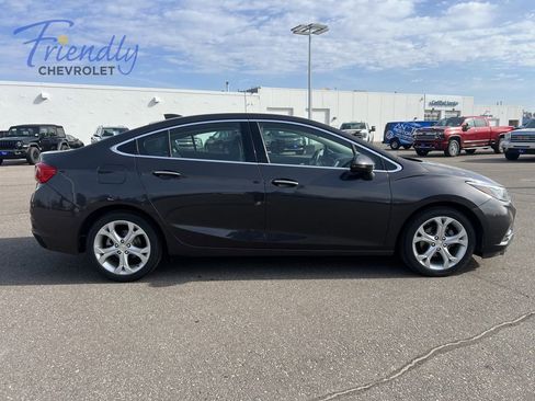 Certified 2017 Chevrolet Cruze Premier FWD image 11