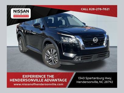 Used 2025 Nissan Pathfinder SV
