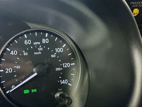 Used 2021 Nissan Kicks SV image 13