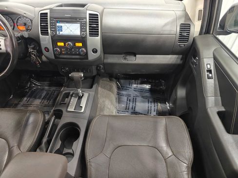 Used 2018 Nissan Frontier PRO-4X AWD/4WD image 24