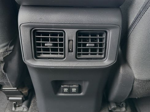 Used 2019 Toyota RAV4 XLE w/ Carpet Mat Package FWD image 17