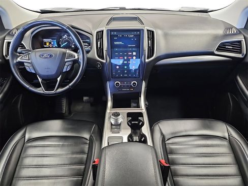 Used 2023 Ford Edge SEL image 9