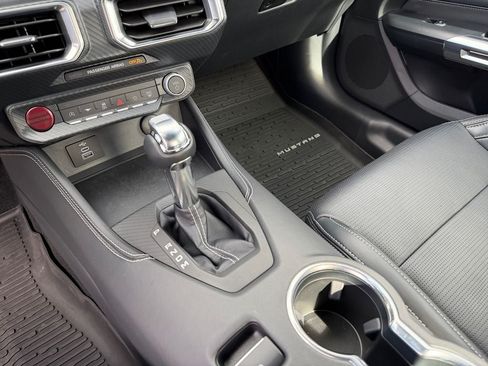 Used 2025 Ford Mustang GT Premium RWD image 18
