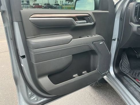 Used 2026 Chevrolet Silverado 1500 LT Trail Boss w/ LT Trail Boss Premium Package AWD/4WD image 14