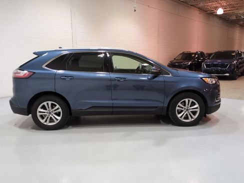 Used 2019 Ford Edge SEL w/ Equipment Group 201A AWD/4WD image 2
