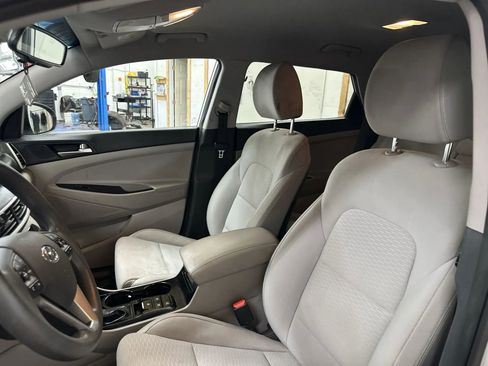 Used 2019 Hyundai Tucson Value AWD/4WD image 13