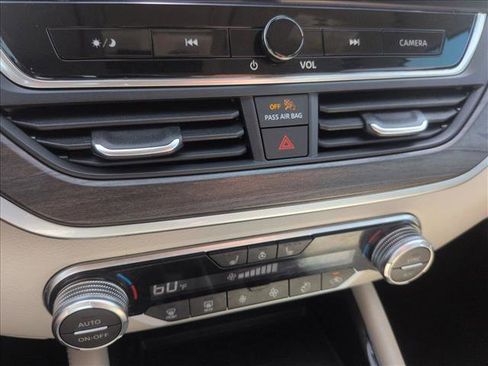 Used 2025 Nissan Altima 2.5 SL image 15