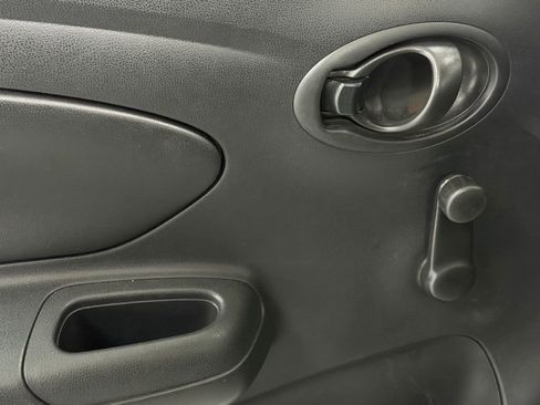 Used 2015 Nissan Versa S Plus image 12