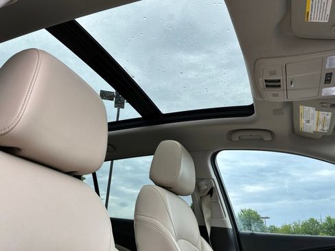 Used 2020 Buick Envision Preferred AWD/4WD image 29