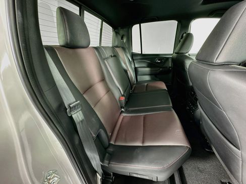 Certified 2024 Honda Ridgeline Black Edition image 28