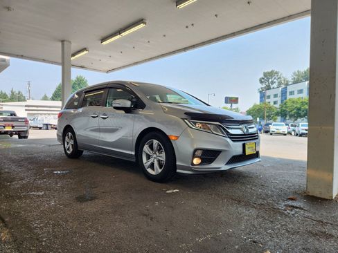 Used 2019 Honda Odyssey EX image 7