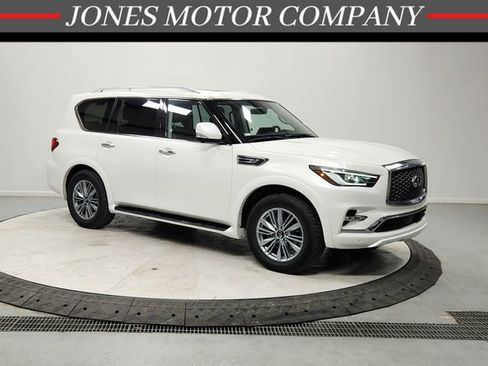 Used 2024 INFINITI QX80 Luxe image 1