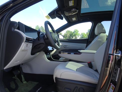 New 2026 Hyundai Tucson Limited AWD/4WD image 9