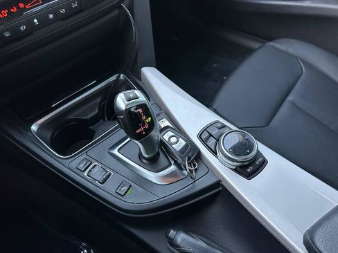 Used 2014 BMW 320i Sedan RWD image 45