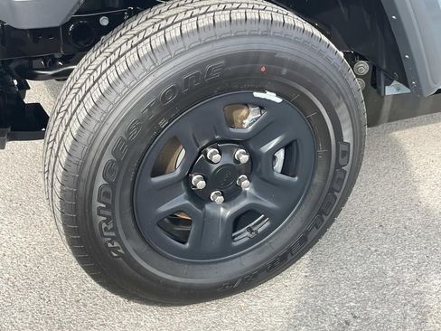 New 2026 Jeep Gladiator Sport image 9