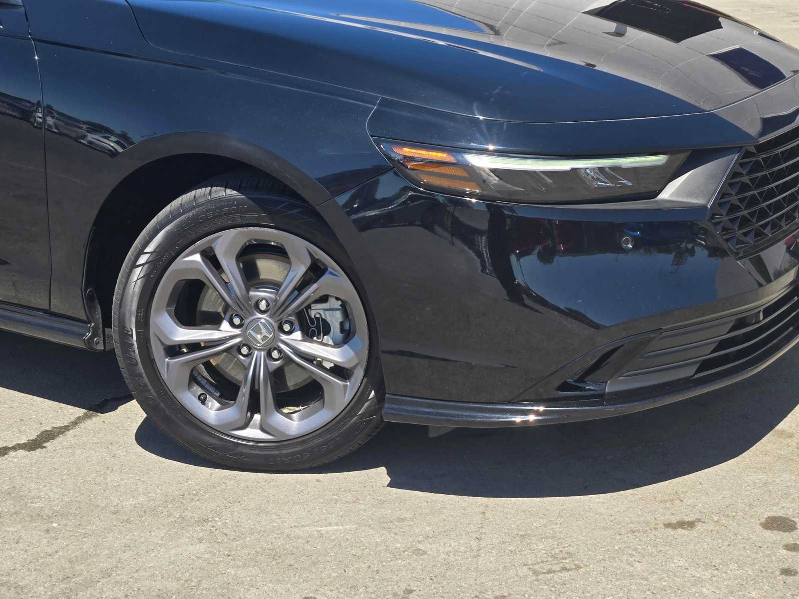 Used 2024 Honda Accord EX-L image 9